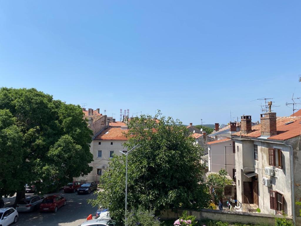 City Vibes Apartment Πούλα Εξωτερικό φωτογραφία